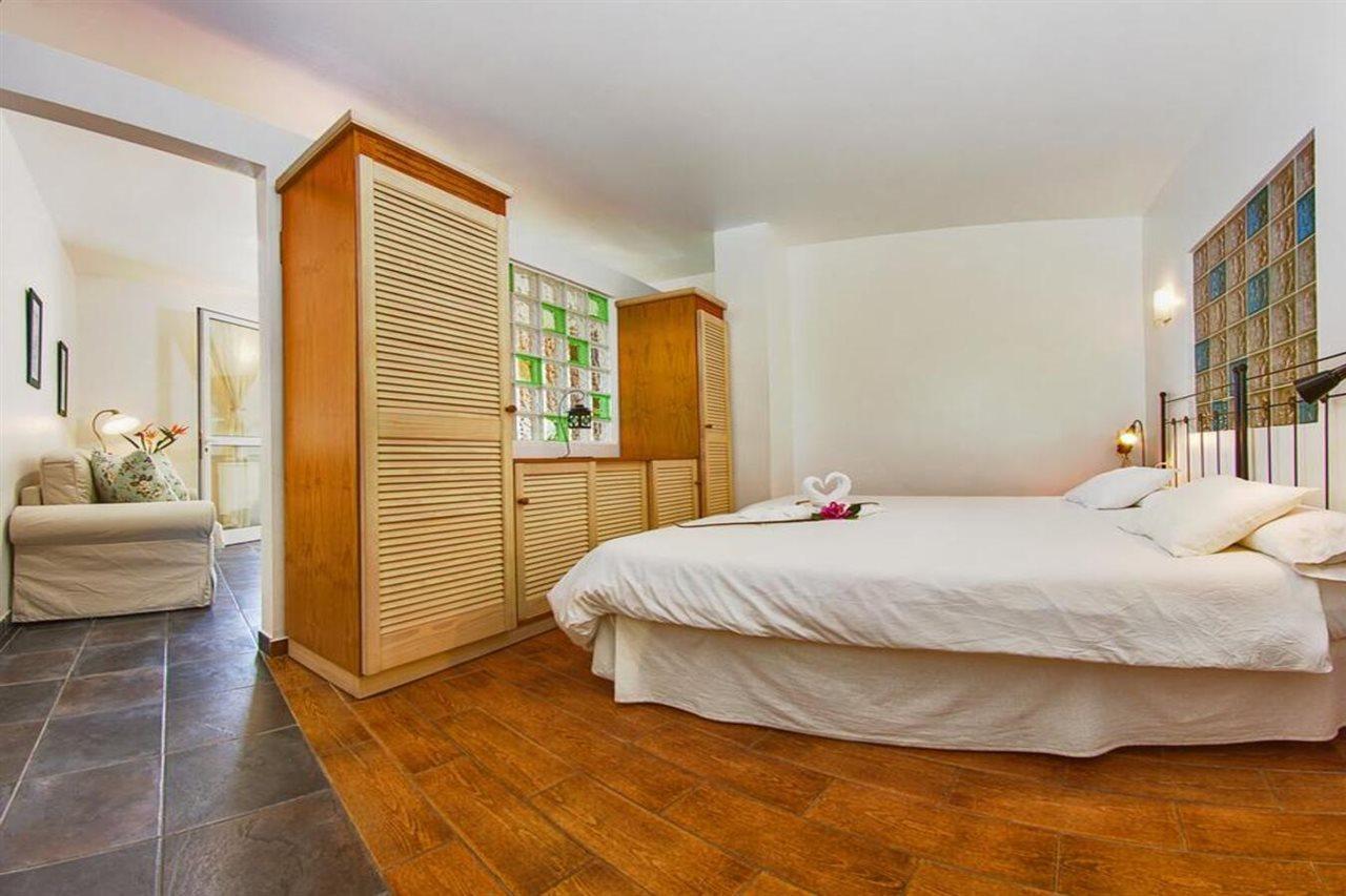Apartamentos Adjovimar Los Llanos De Aridane Exteriör bild