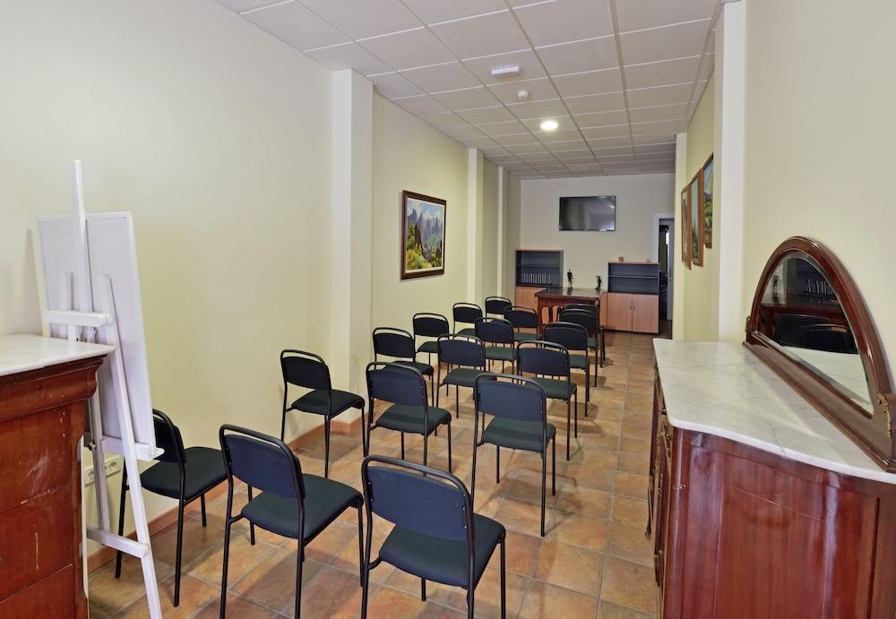 Apartamentos Adjovimar Los Llanos De Aridane Exteriör bild
