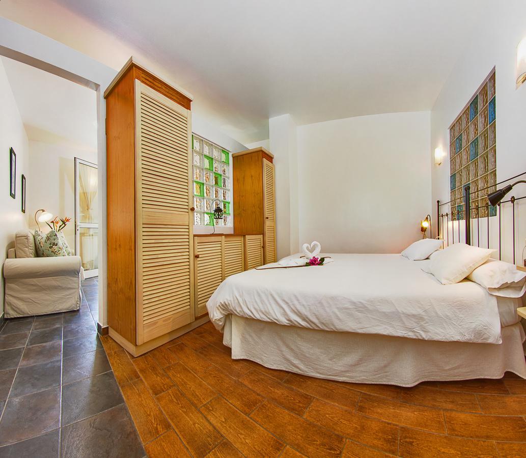 Apartamentos Adjovimar Los Llanos De Aridane Exteriör bild