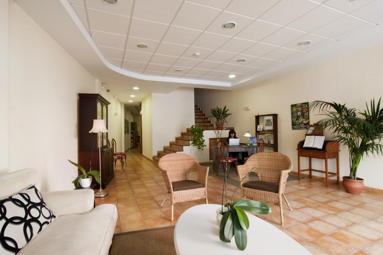 Apartamentos Adjovimar Los Llanos De Aridane Exteriör bild