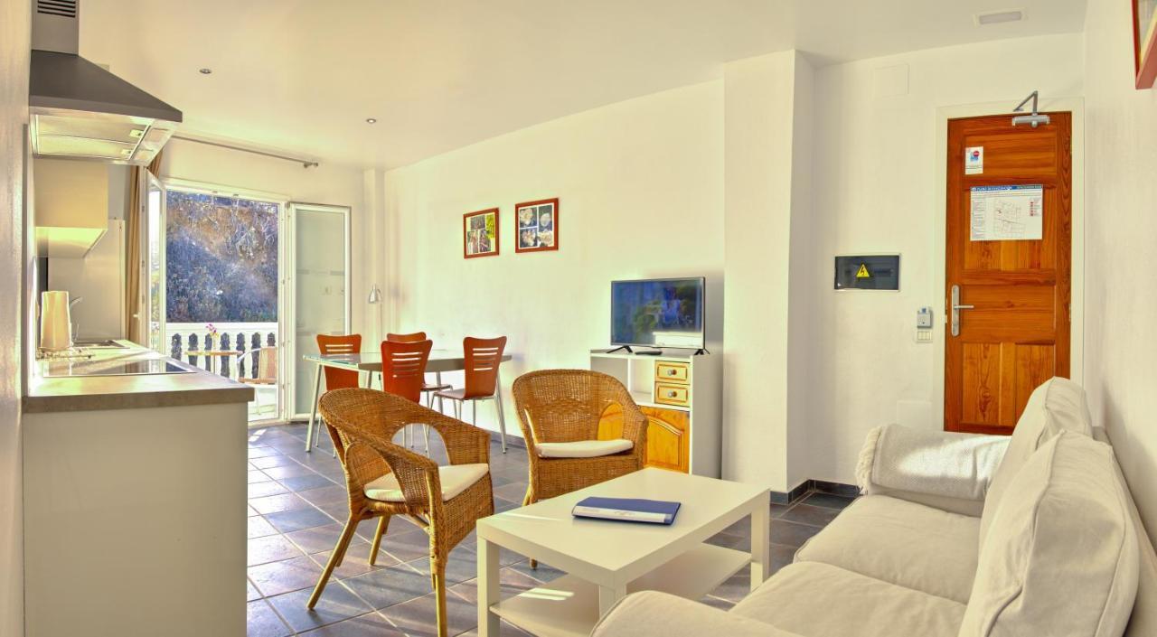 Apartamentos Adjovimar Los Llanos De Aridane Exteriör bild